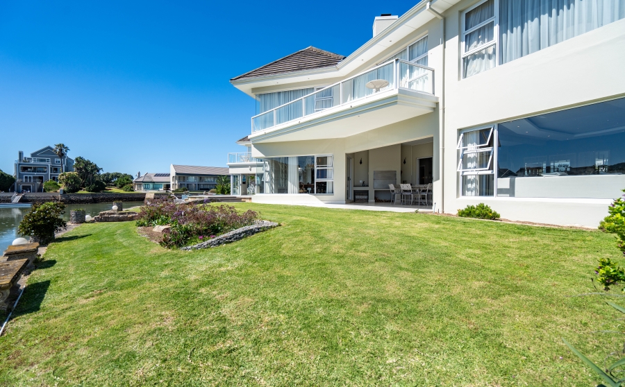 7 Bedroom Property for Sale in Royal Alfred Marina Eastern Cape